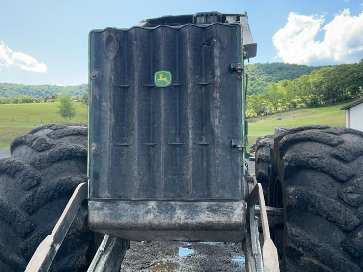 2012-deere-848h-image-26