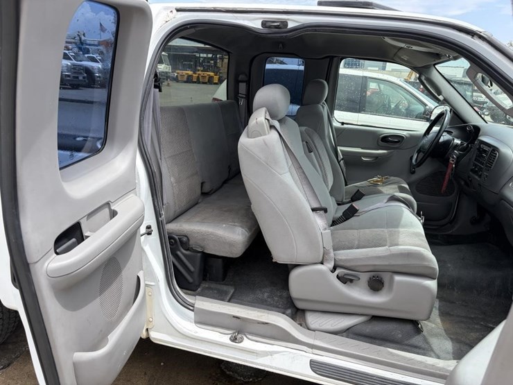2003-ford-f150-image-12