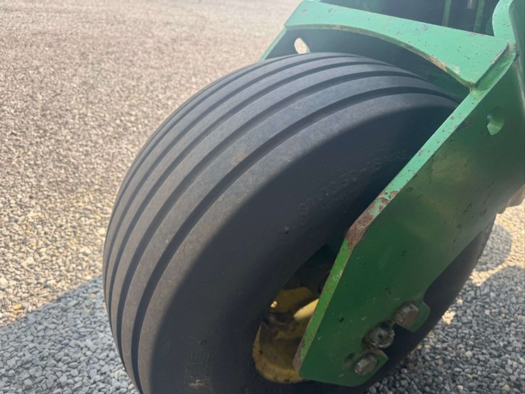 1999-john-deere-1780-image-17