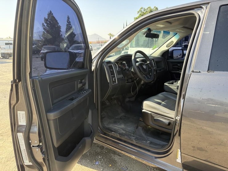 2016-dodge-ram-1500-image-13