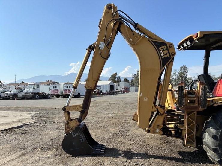 2000-caterpillar-436c-image-10