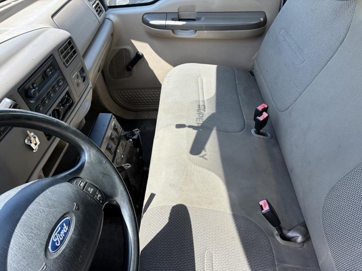 2003-ford-f450-image-30