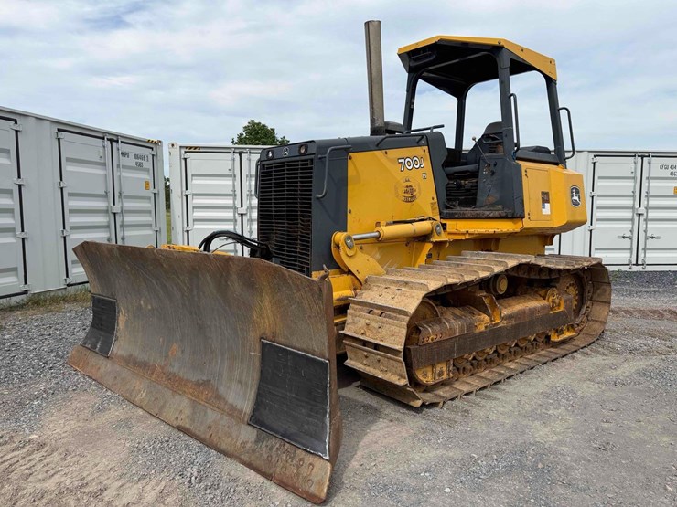deere-700j-image-1
