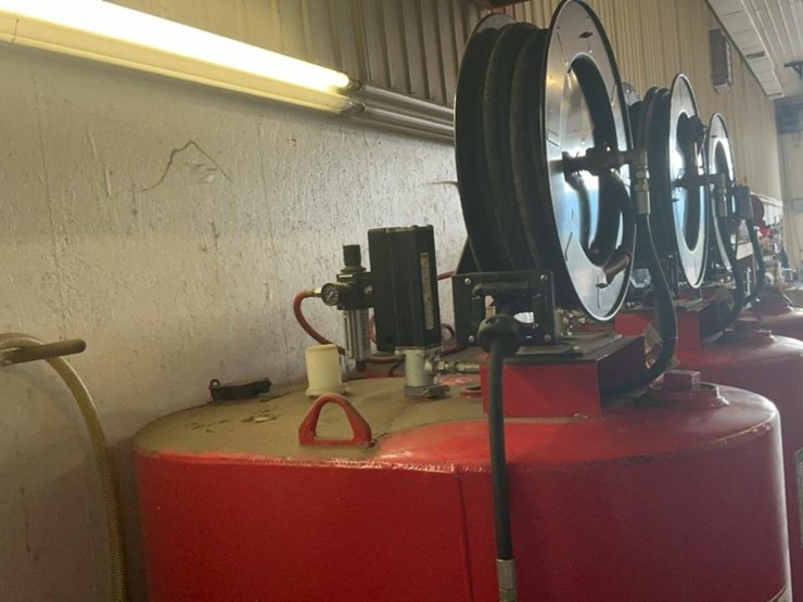 #502-•-turner-tanks-oil-holding-tank-w/-pump-image-6