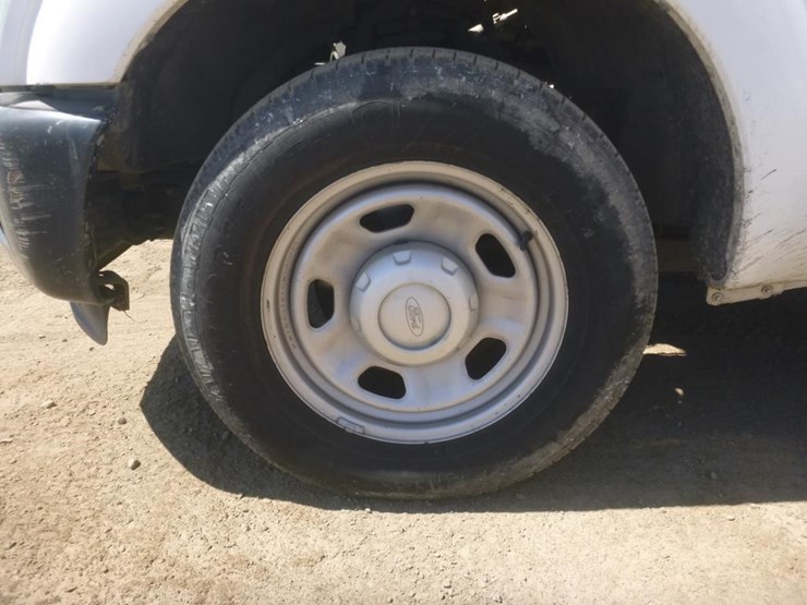 2011-ford-f350-image-16