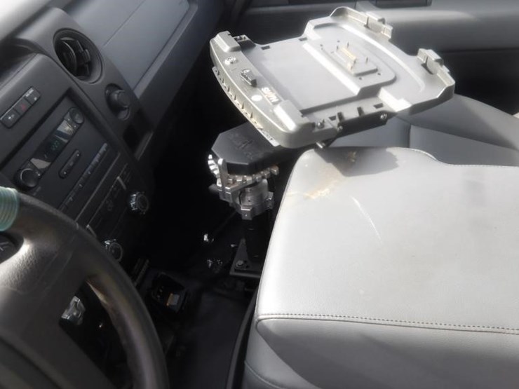 2014-ford-f150-xl-image-18