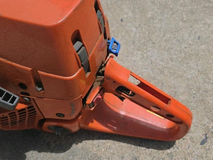 #103-•-husqvarna-390xp-chainsaw-image-15