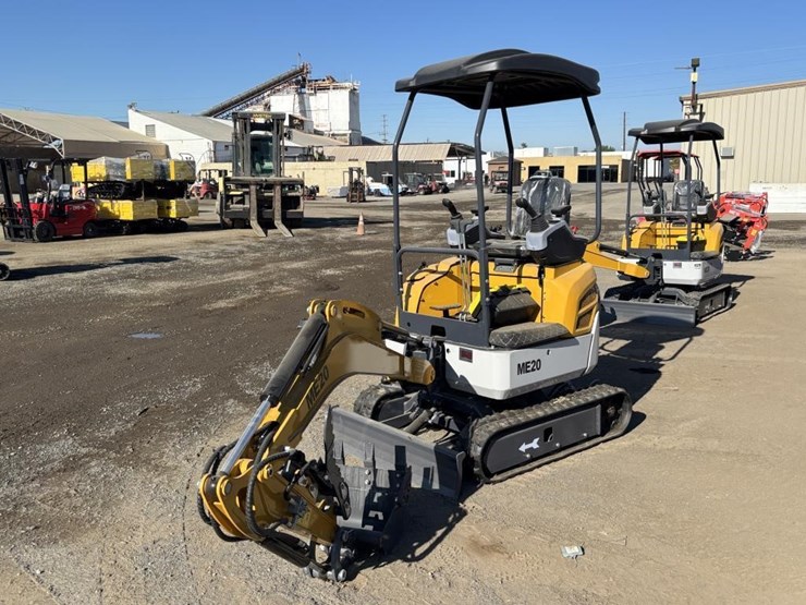 2026-me20-hydraulic-excavator-image-1