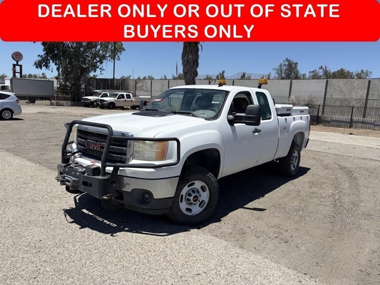 2012-gmc-sierra-2500hd-image-1