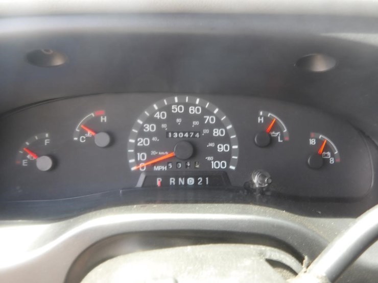 1998-ford-econoline-350-image-19