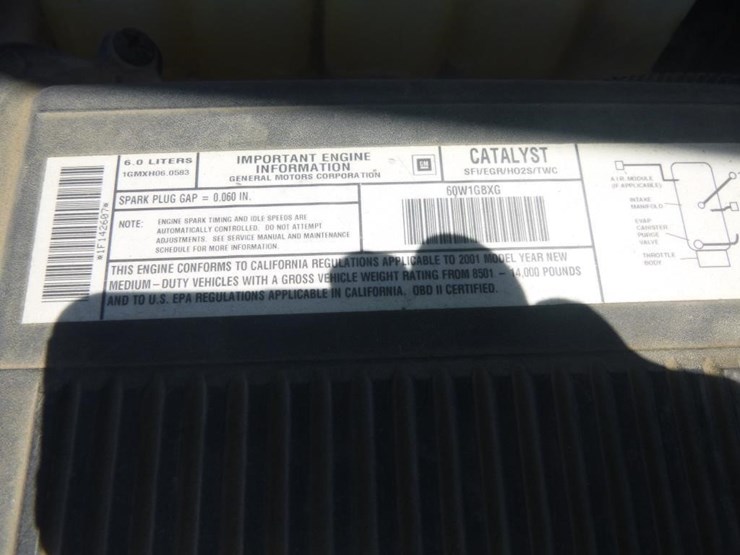 2001-chevrolet-3500-image-33