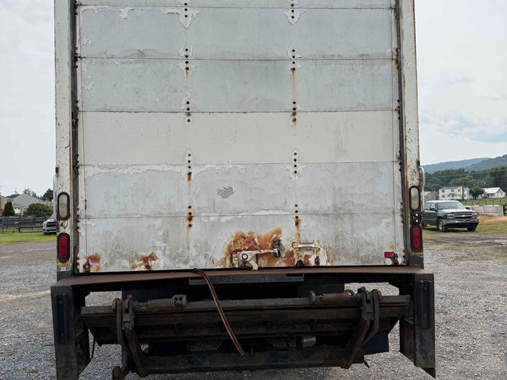 2009-international-durastar-4300-image-12
