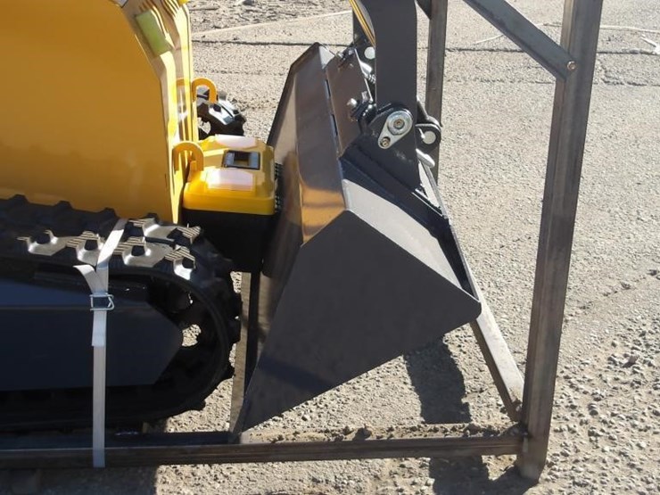 2026-zjz-380-skid-steer-track-loader-image-6