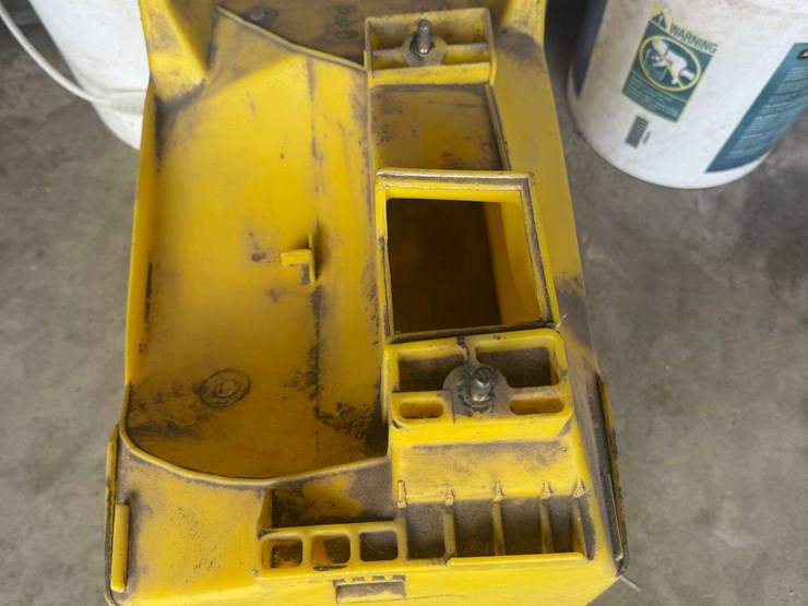 1999-john-deere-1780-image-57