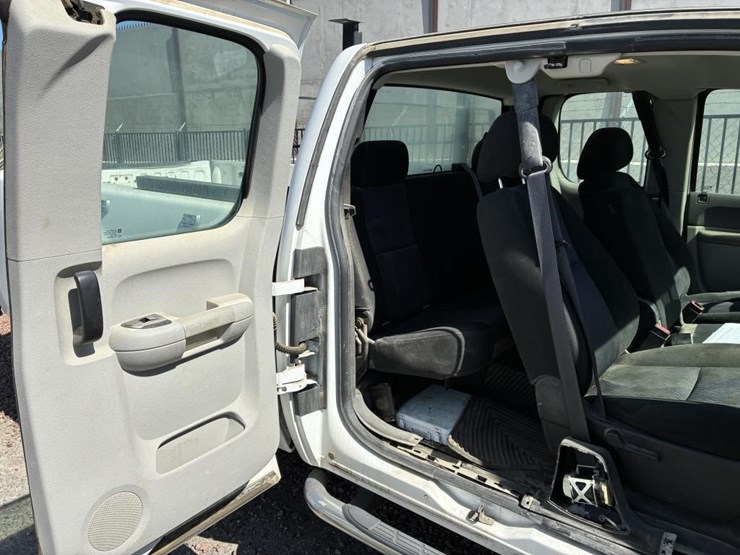 2012-gmc-sierra-2500hd-image-15