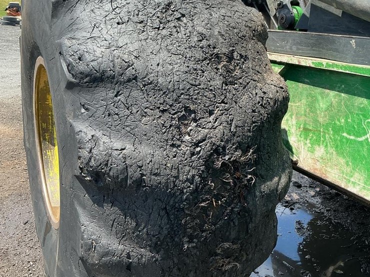 2019-deere-848l-image-66