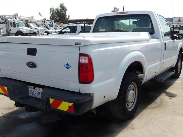 2013-ford-f350-image-4