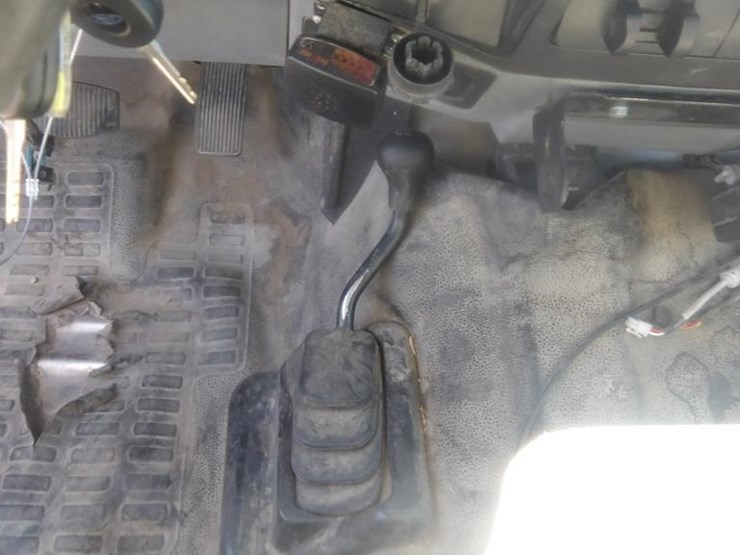 2012-ford-f550-image-23