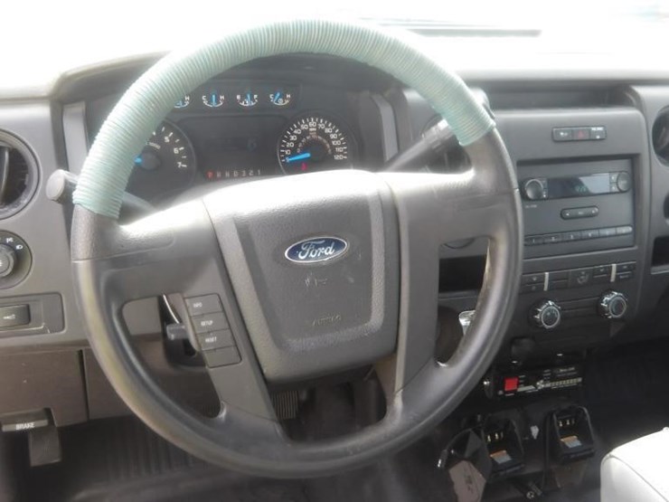 2014-ford-f150-xl-image-14