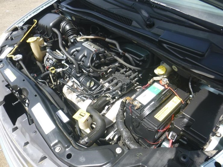 2008-chrysler-town-&-country-image-10