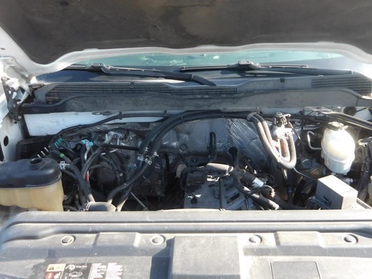 2016-chevrolet-silverado-2500-image-11