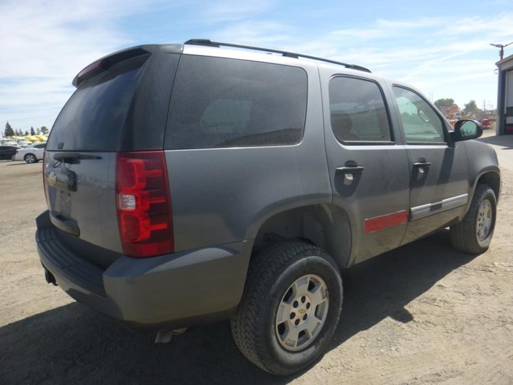 2007-chevrolet-tahoe-image-3