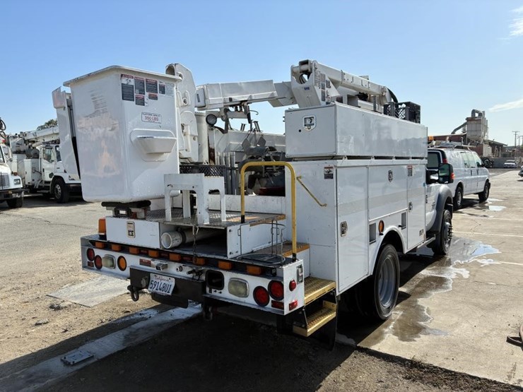 2015-ford-f550-image-3