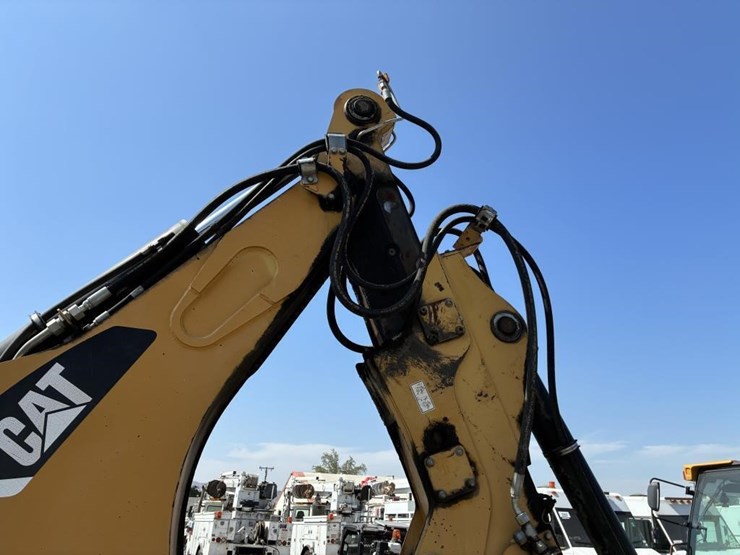 2007-caterpillar-430e-image-19