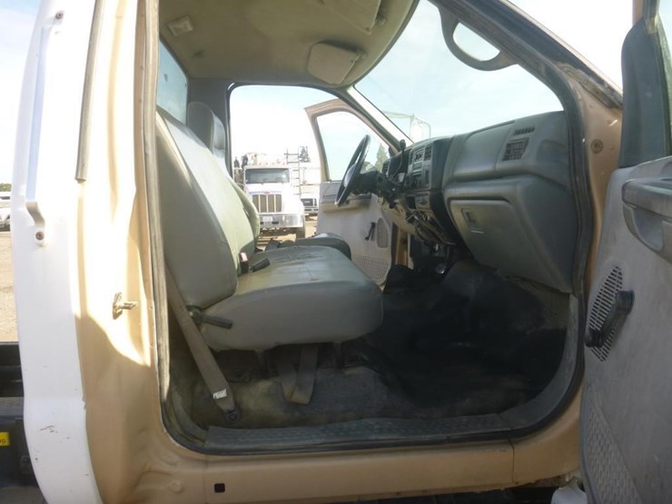 2007-ford-f650-image-10