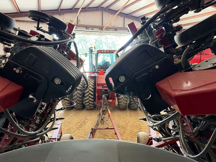 2014-case--ih-500t-air-drill-image-24