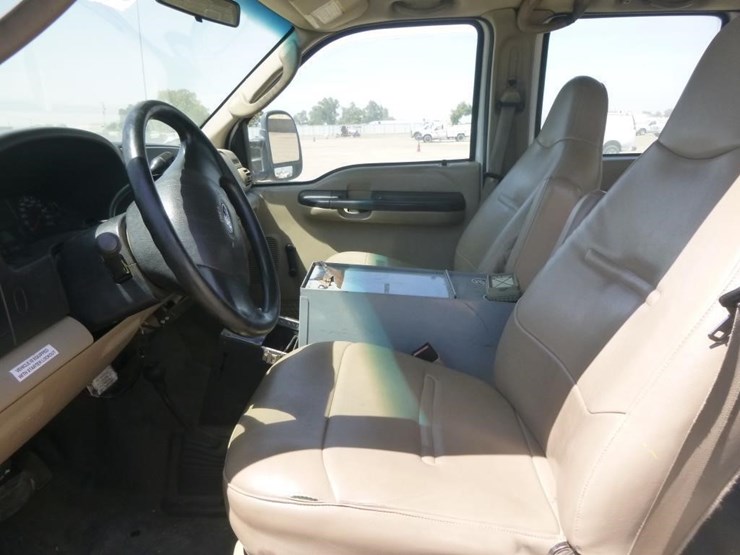 2006-ford-f450-image-10