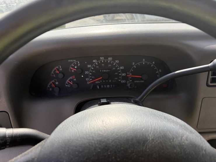 2001-ford-f250-image-15
