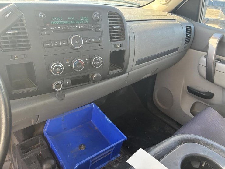 2012-gmc-sierra-2500hd-image-26