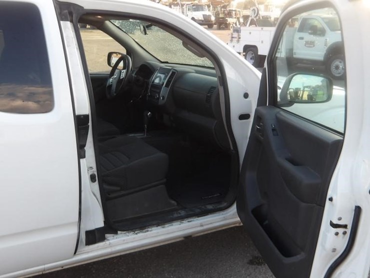 2018-nissan-frontier-image-13