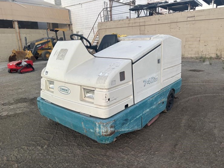 tennant-7400-image-1