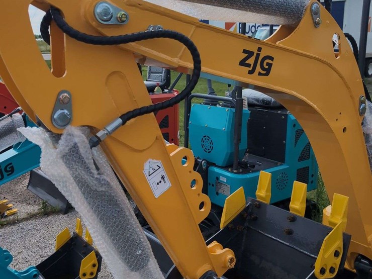 zjg-mini-excavator-zj-12-(yellow)-image-2