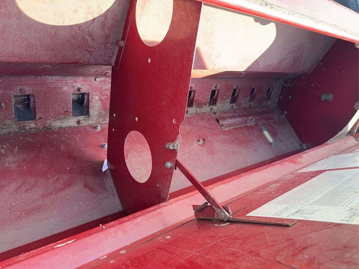 case-ih-5100-image-10