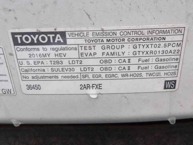 2016-toyota-rav4-image-11
