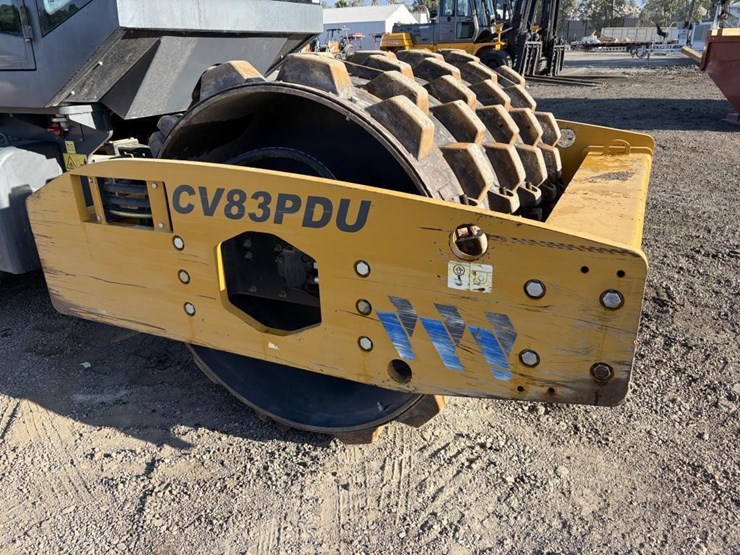 2021-xcmg-cv83pdu-vibratory-roller-image-6