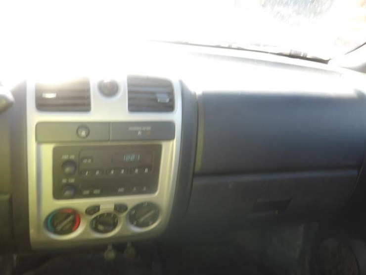 2009-chevrolet-colorado-image-19