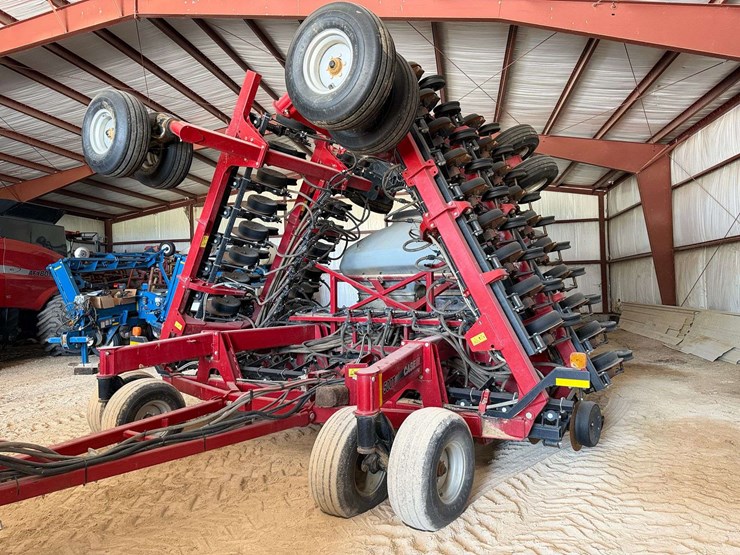2014-case--ih-500t-air-drill-image-2