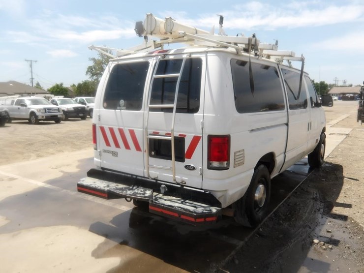 1998-ford-econoline-350-image-3