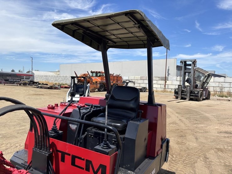 tcm-tb300-hydraulic-excavator-image-22