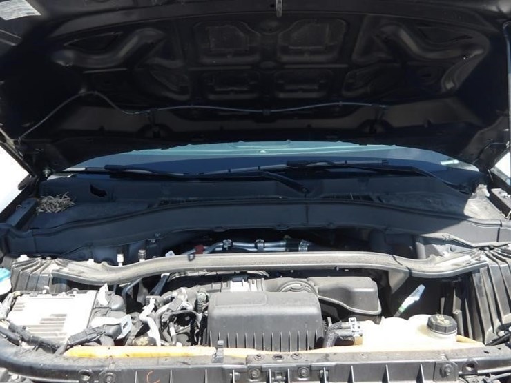 2020-ford-explorer-image-12