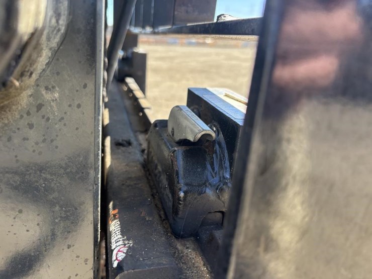 2020-caterpillar-2c6000-image-12