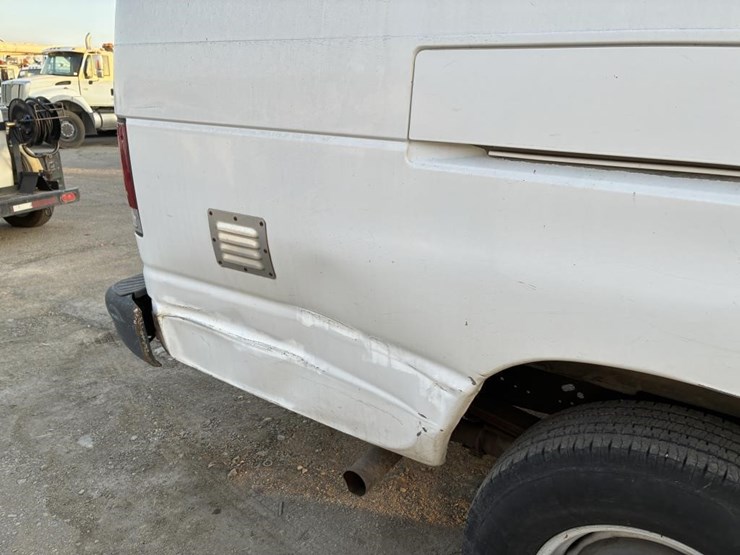 2003-ford-e350-sd-image-11