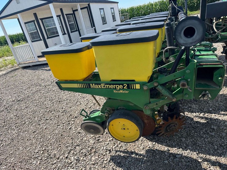 john-deere-7200-image-13