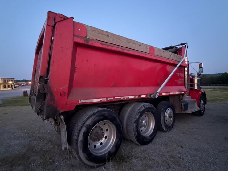 2013-kenworth-t800-image-3