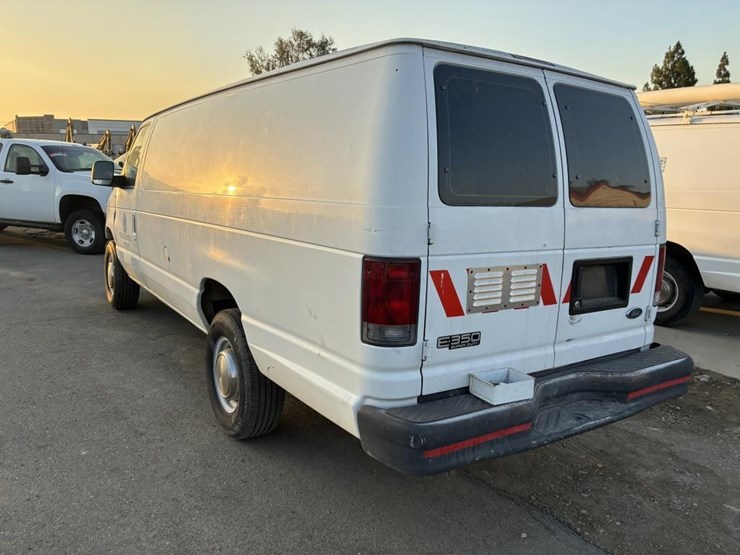 2003-ford-e350-sd-image-4