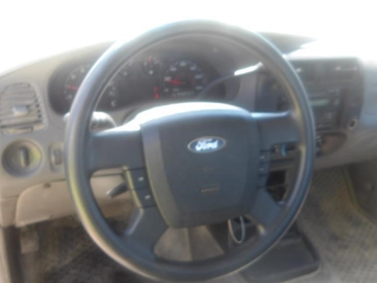 2010-ford-ranger-image-16